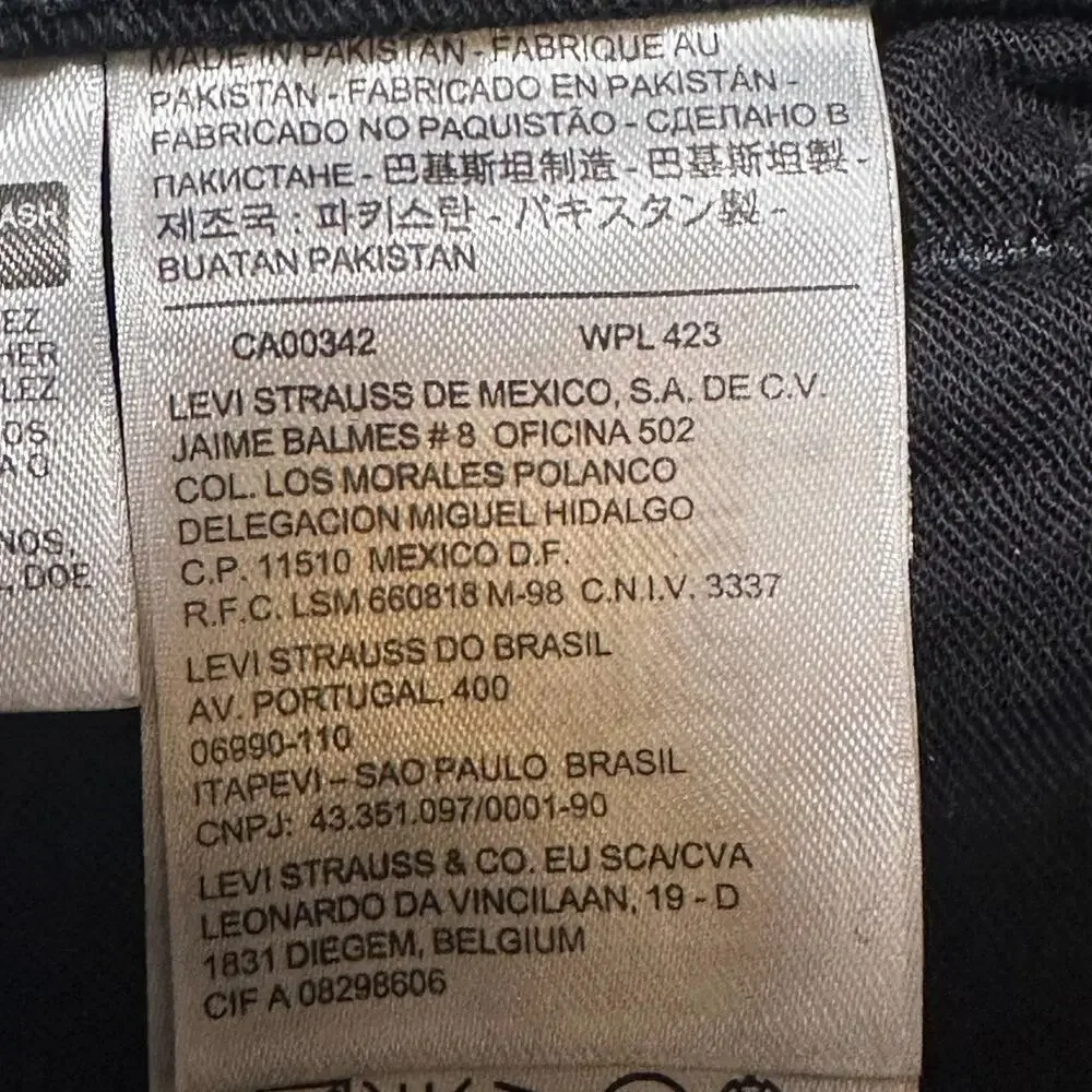 Levis 513 Slim Straight Jeans Mens Actual Size 31x32 Black Denim 80813-0006